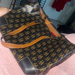 Dooney & Bourke purse